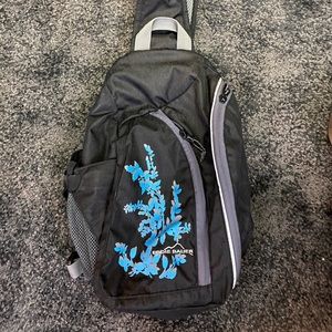 Eddie Bauer Sling bag
